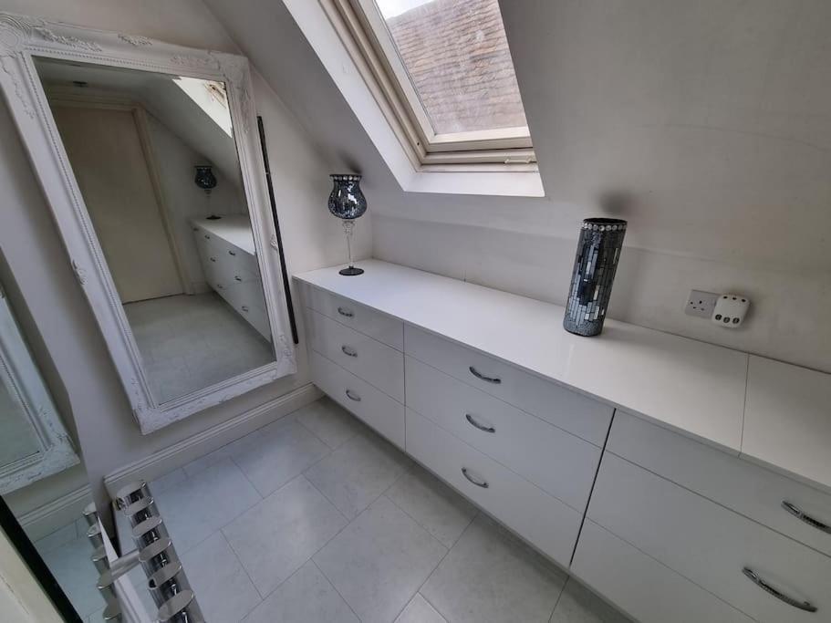 Beautiful Apartment In The Heart Of Rochester Рочестър Екстериор снимка