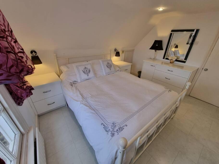 Beautiful Apartment In The Heart Of Rochester Рочестър Екстериор снимка